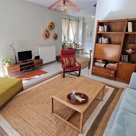 Two Bedroom Flat Near Airport Палини Екстериор снимка