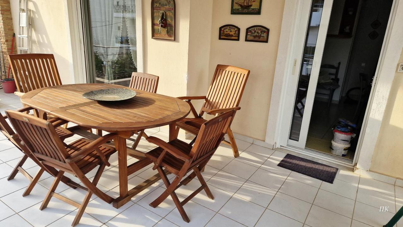 Two Bedroom Flat Near Airport Палини Екстериор снимка